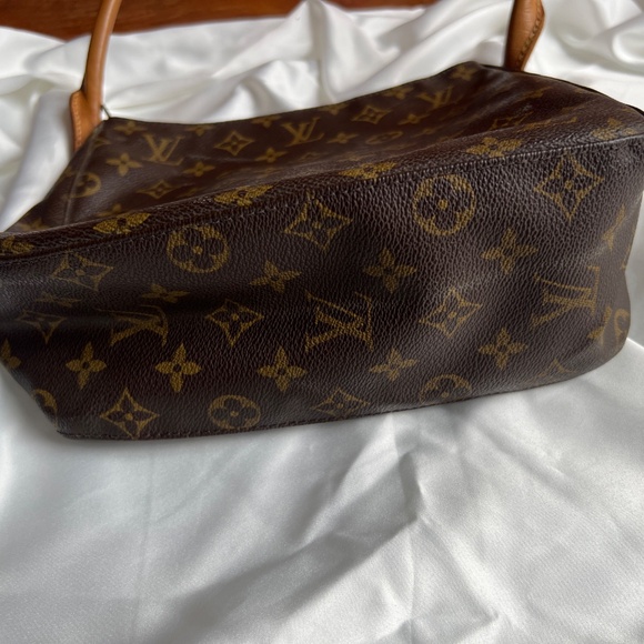 FIRM | Authentic Louis Vuitton Looping MM - FL0092 - Picture 7 of 16